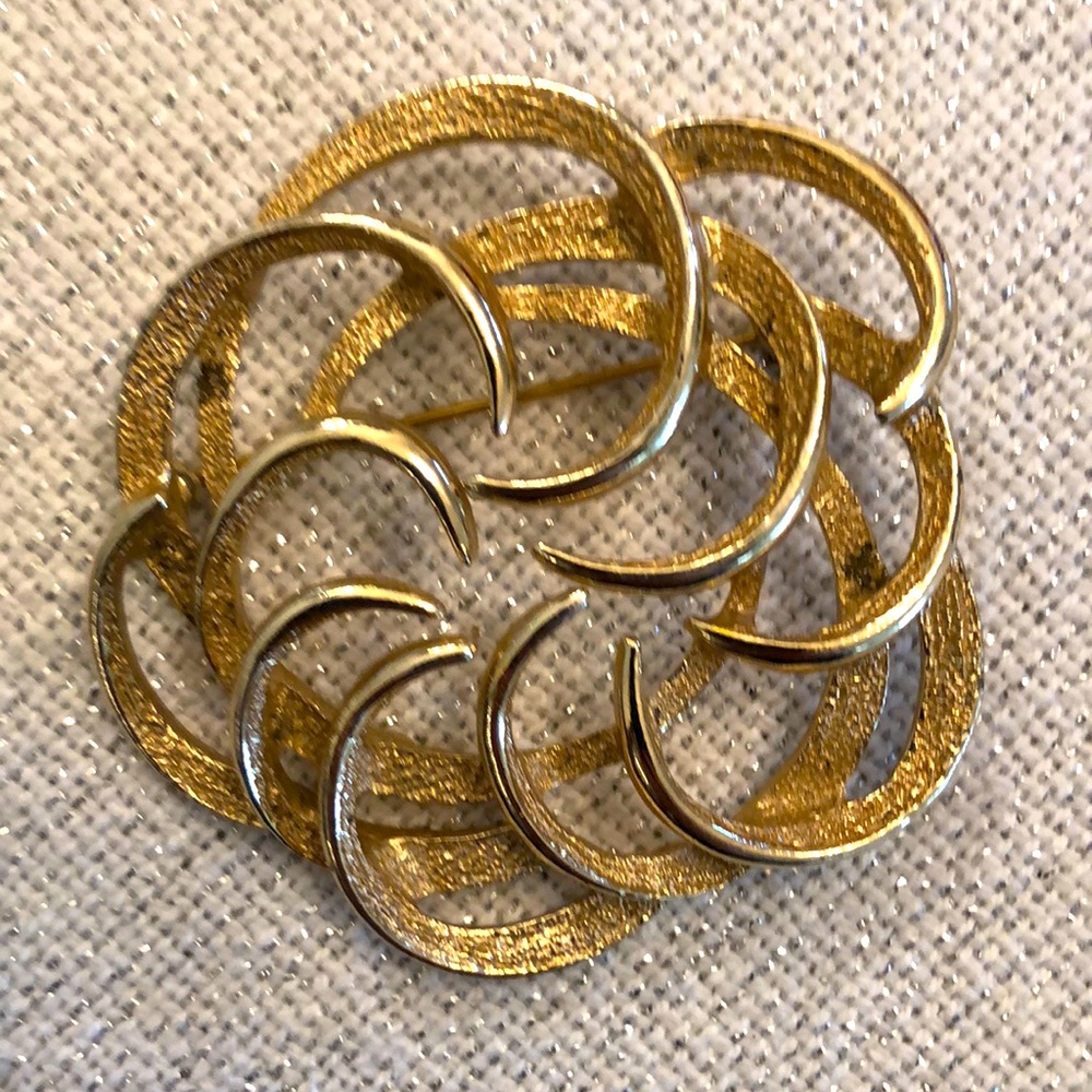 Vintage Sarah Coventry Brooch